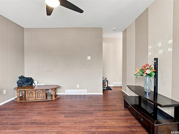 4th image of 96 Patterson CRESCENT
