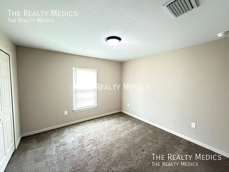 4864 SE 137th Pl — Photo 13