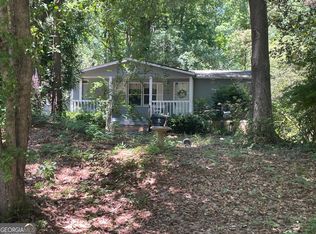19 Peachtree Lake Dr, Sharpsburg, GA 30277