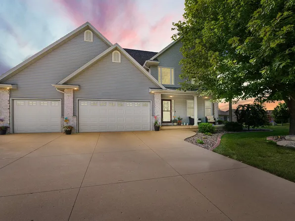 12 Park Cir, Fond Du Lac, WI 54935