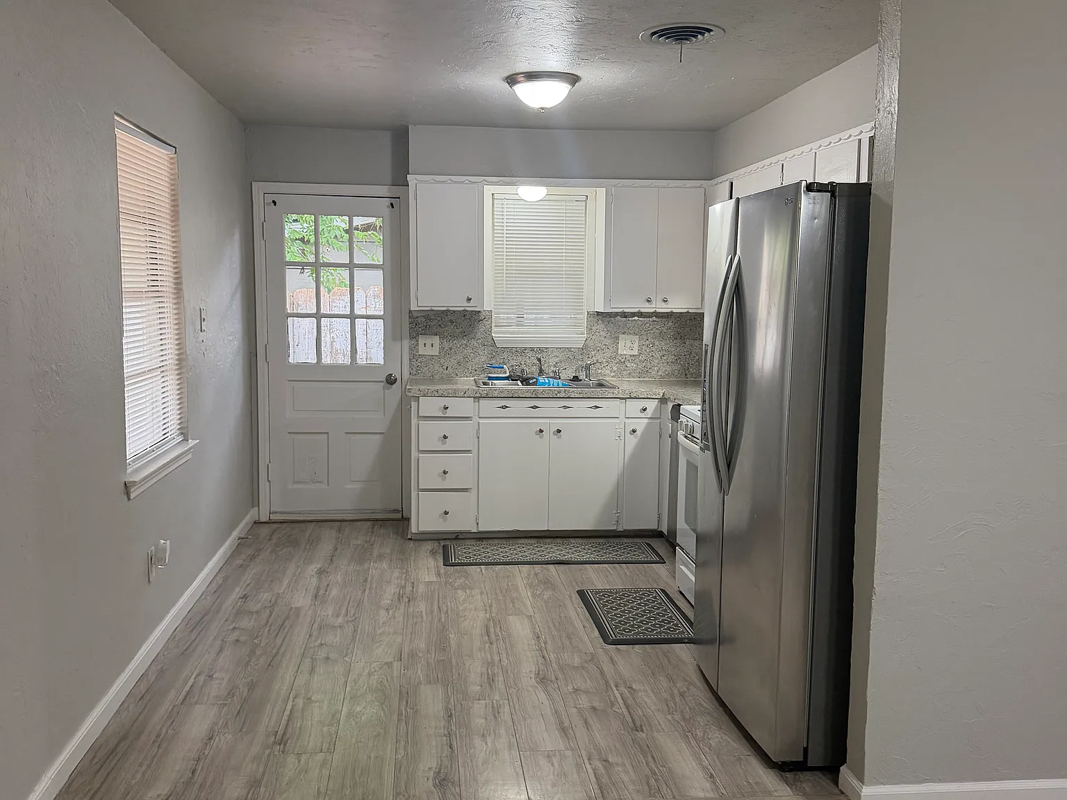 6209 SE 6th St — Photo 4