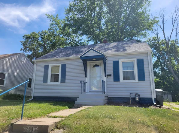 2142 Frisco Dr, Davenport, IA 52804