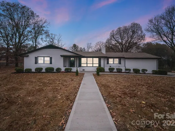 111 Oakmont Rd, Stanley, NC 28164