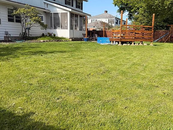 3rd image of 4 Ridgewood Dr