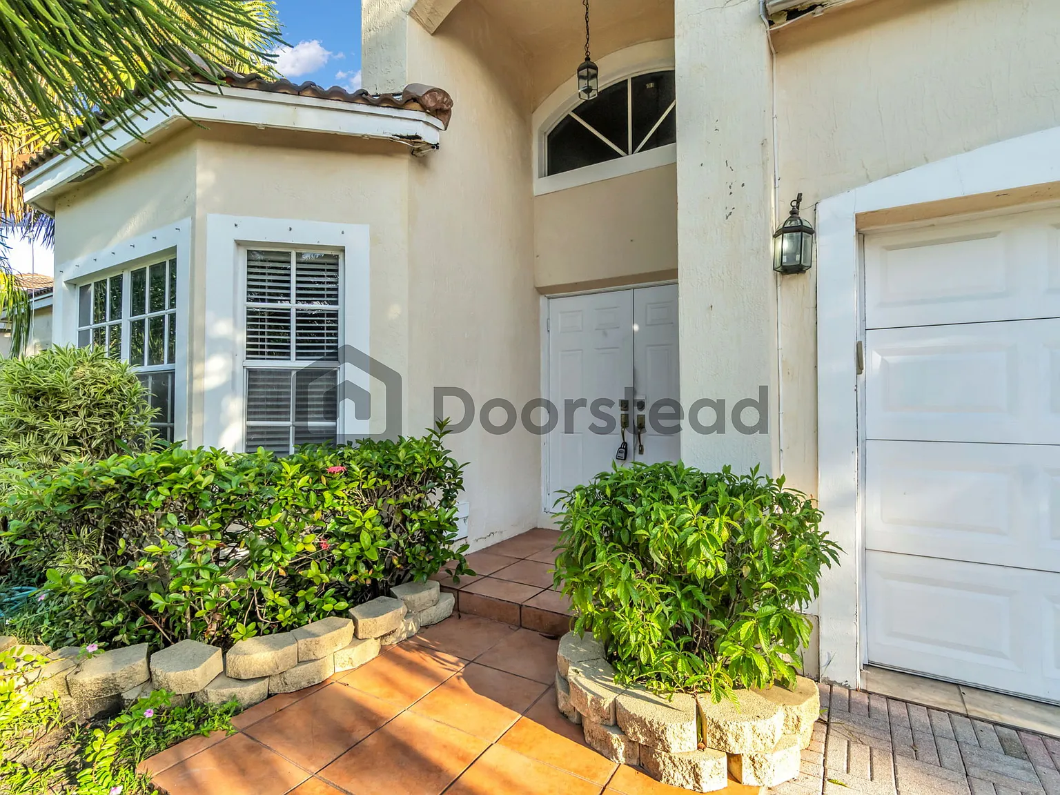 3 bed, 2.5 bath, 1946 sqft, $4,170 — Photo 4