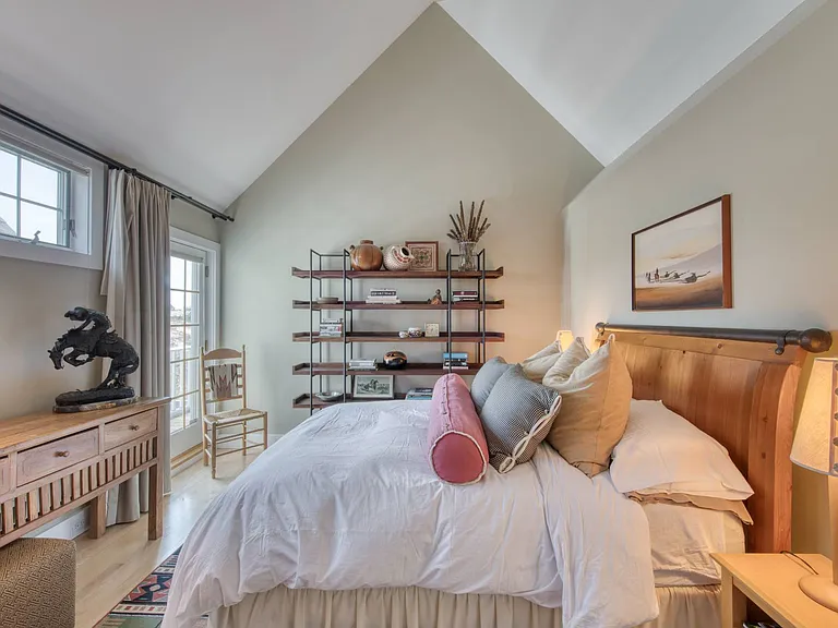 Mitchell Dunes Ln — Photo 9