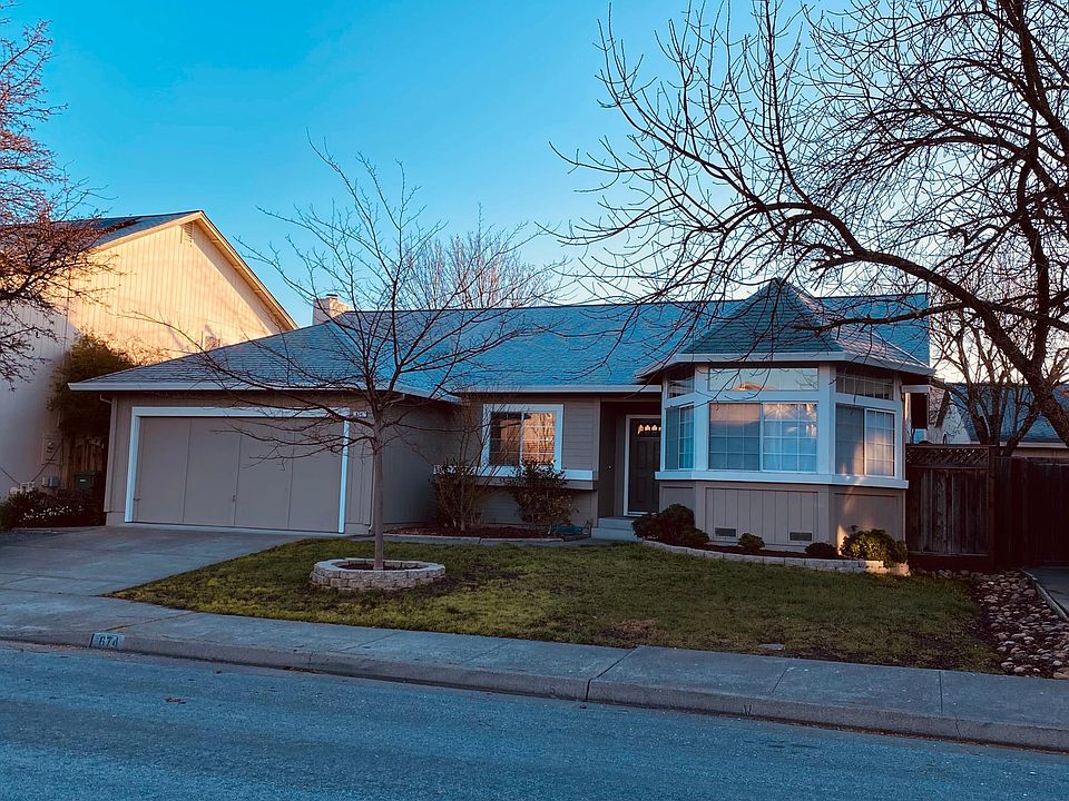 1st image of 674 Natalie Dr