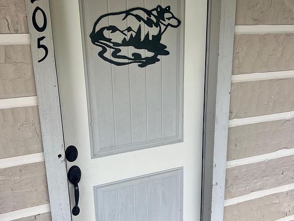 2nd image of 7239 E Lamar Alex Pkwy #205