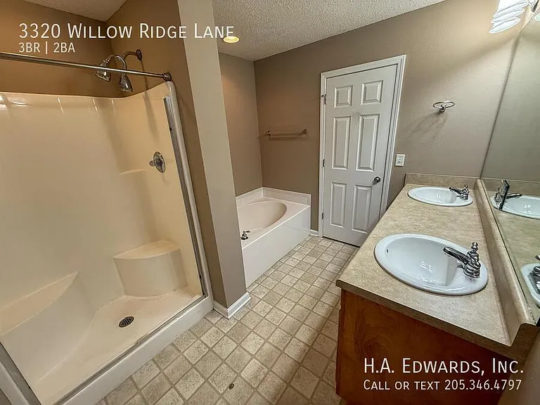 3320 Willow Ridge Ln — Photo 23