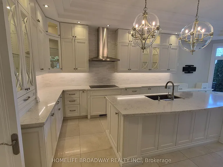 149 Dunvegan Rd — Photo 10