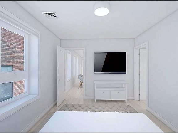 5th image of 301 Border St #302