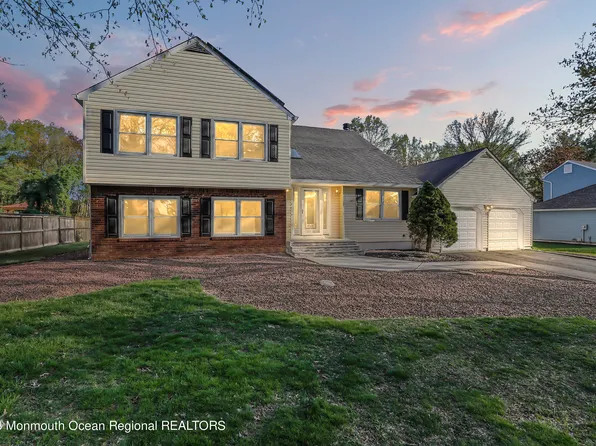 66 Cannonade Drive, Marlboro, NJ 07746