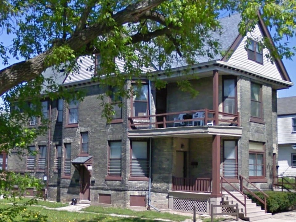 1635 N. Jackson Exterior