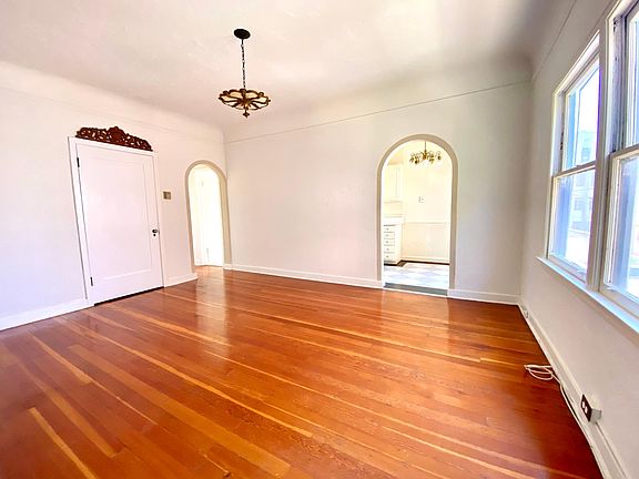 2nd image of 343 S Detroit St APT 211