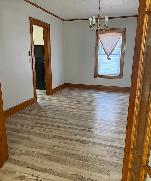 213 W 1st St — Photo 14
