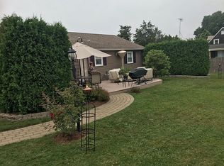 1 Kathy St, Narragansett, RI 02882