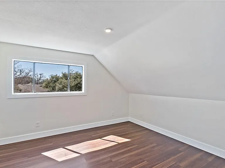 3705 Old Oaks Dr — Photo 26