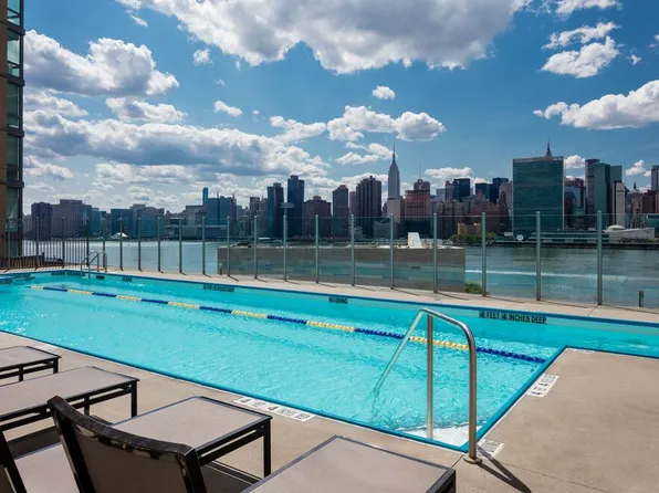 4-75 48th Avenue image 38 of 52