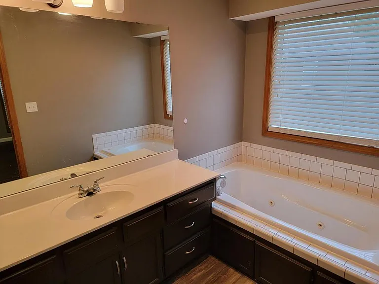 2208 Thistle Cir — Photo 7