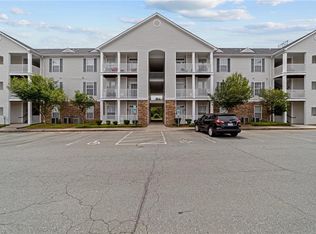 3015 Winston Dr APT 108, Burlington, NC 27215