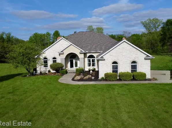5415 Walker Rd, Davison, MI 48423