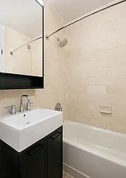 Rented by Pinnacle City Living