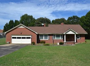 120 Long St, Mayodan, NC 27027