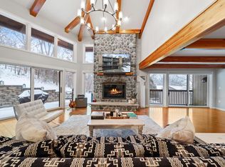 850 Hillside DRIVE #GG1, Fontana, WI