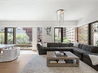 200 E 21st St APT 4C, New York, NY