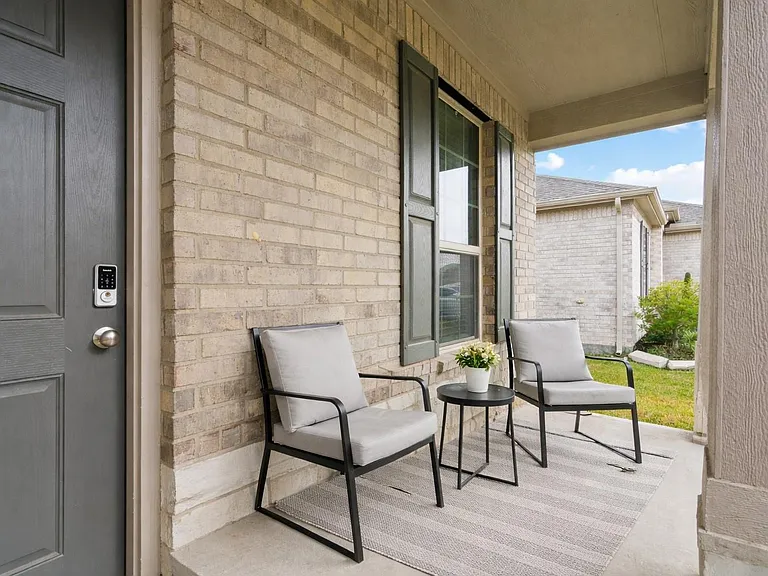 8218 Wave Arbor Dr — Photo 2