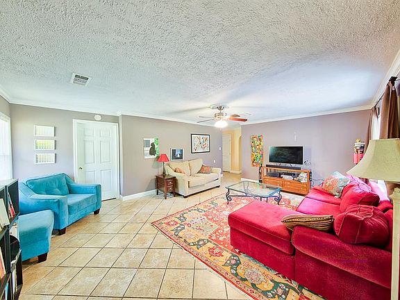 3rd image of 5117 Nina Lee Ln