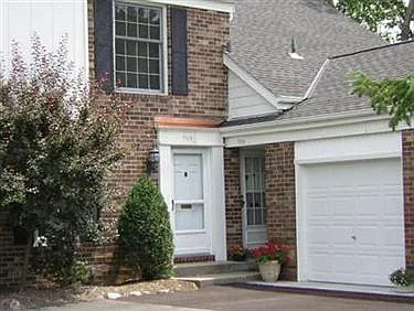 34112 Chagrin Blvd APT 7105 photo 1