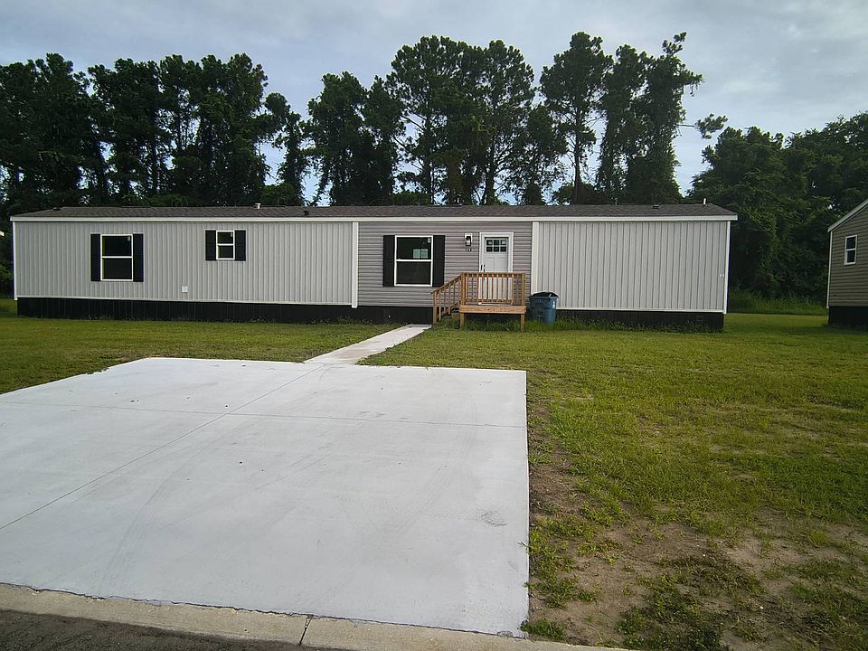 1st image of 149 Merritt Cir