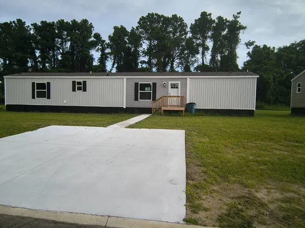 149 Merritt Cir, Brunswick, GA 31520
