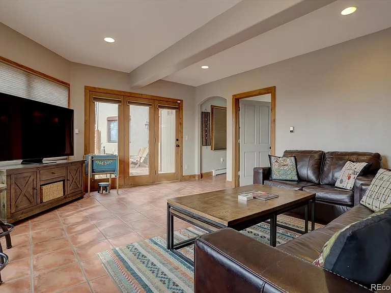 4760 N Lariat Dr — Photo 3