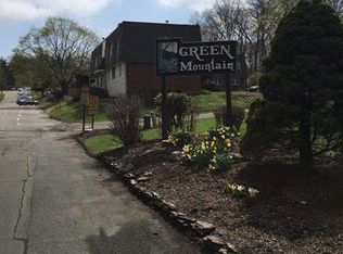 20 Crescent Dr APT 79, Thiells, NY 10984