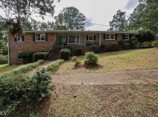 621 Country Club Dr, Monroe, GA