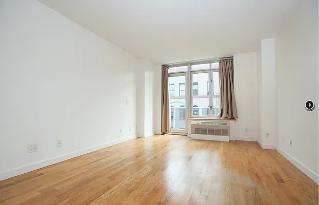 Rented by REAL New York | media 51