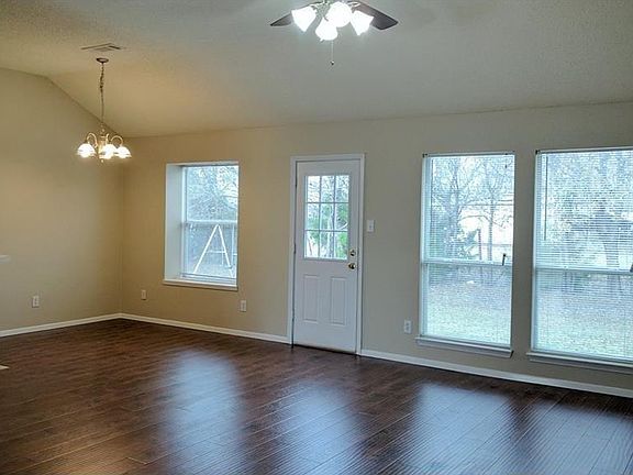 4th image of 3315 Dorothy Ln