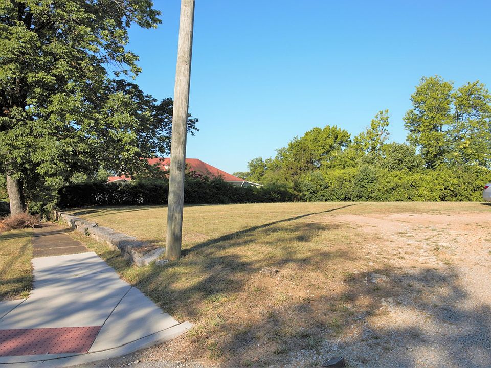 1st image of 7090 S Greenwood Ave