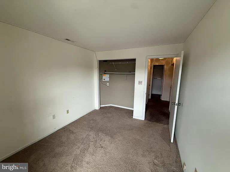 339 Georgia Ct — Photo 6