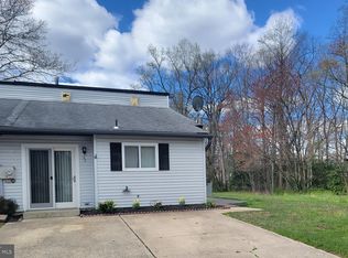 27 Galaxy Ct, Sewell, NJ 08080