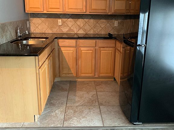 4th image of 2803 W Morrison Ave