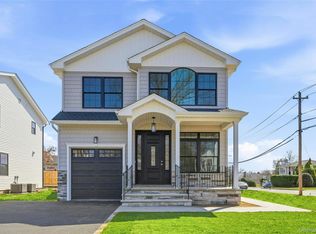 3380 Woodward Ave, Wantagh, NY 11793