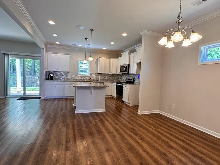 320 Alameda Ln — Photo 6