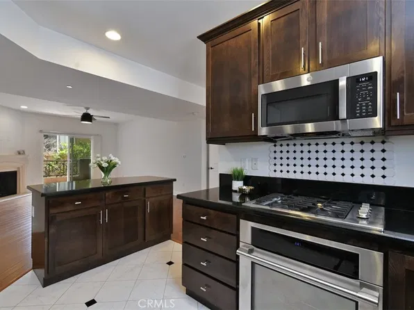 4424 Whitsett Ave APT 107, Studio City, CA 91604