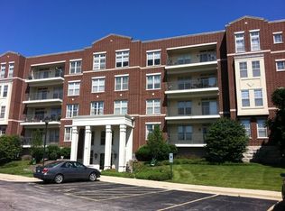 720 Prestwick Ln UNIT 201, Wheeling, IL 60090