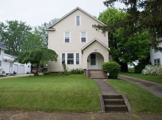 105 S 2nd St, Rittman, OH 44270