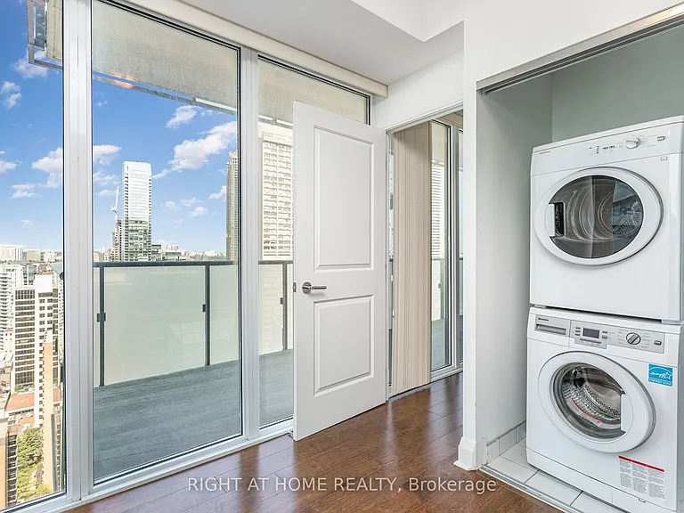 1080 Bay St #3308 — Photo 10