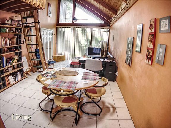 5th image of 521 N University Drive #3-8